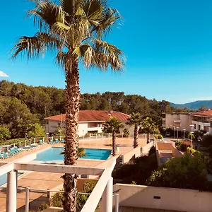 les-parasols-dargens.fr-provencehotel.com/